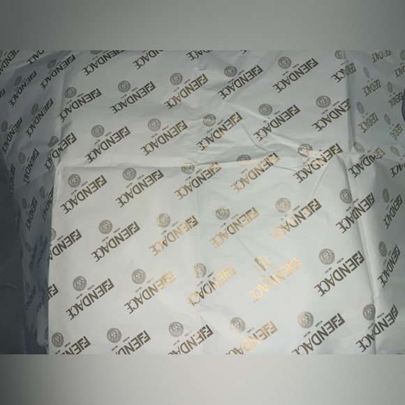 🔥FENDACE FENDI × VERSACE 15"×11"×6"
HUGE XL Empty Box🔥 - Picture 10 of 13